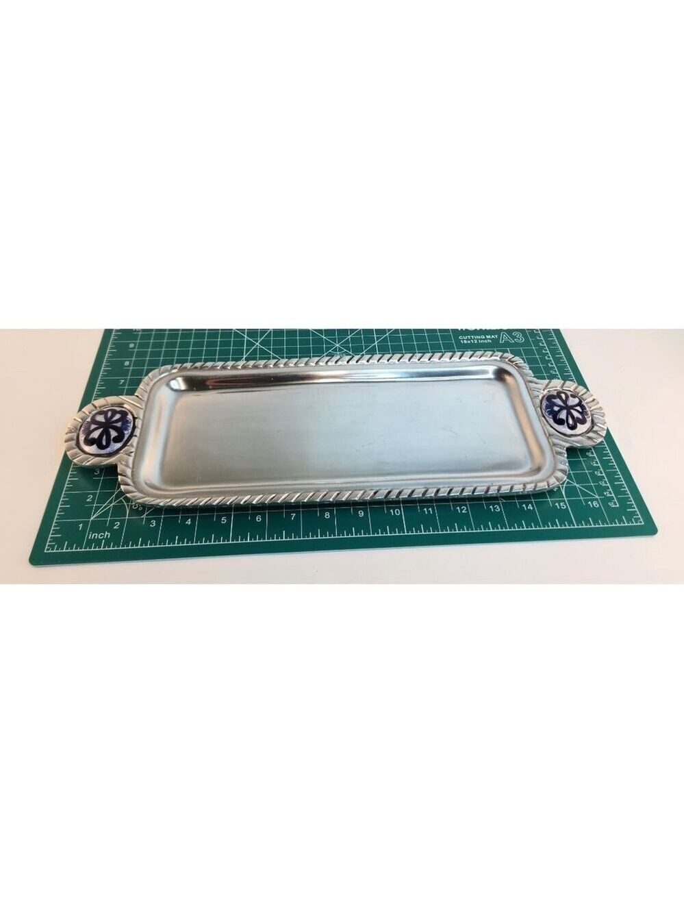 Decorative Aluminum Serving Tray With Hand-Painted Ceramic Talavar Handle Accent - Picture 4 of 11